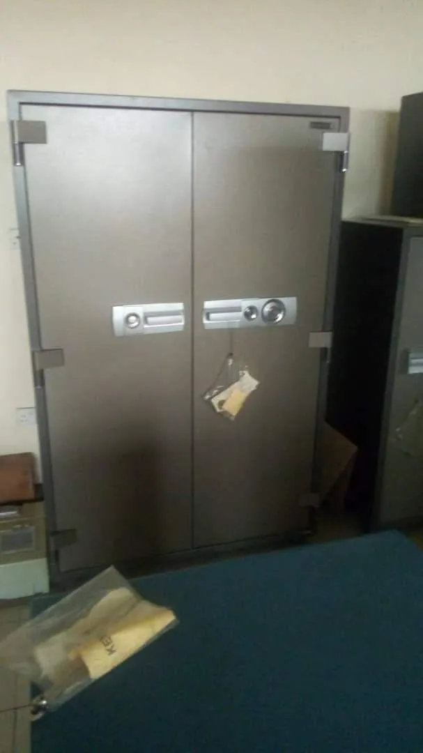 Analog Fire Proof Safe -DS-182
