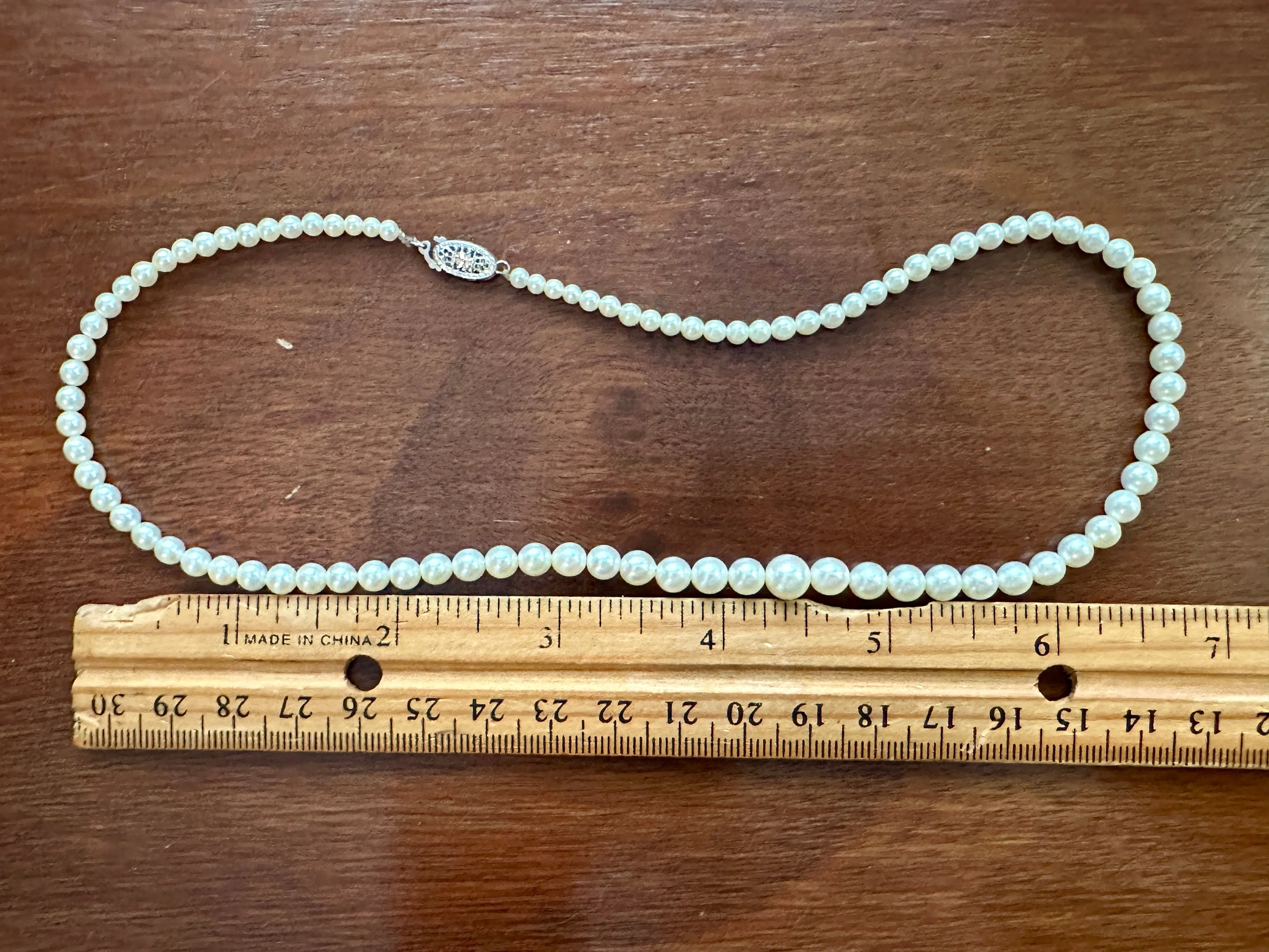 DAMAGED Vintage 14k White Gold Graduating Genuine Pearl Single Strand Necklace